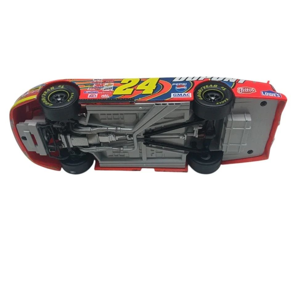 Mike Skinner #4 Kodak Yosemite Sam Looney Tunes Rematch 2002 Monte Carlo Diecast